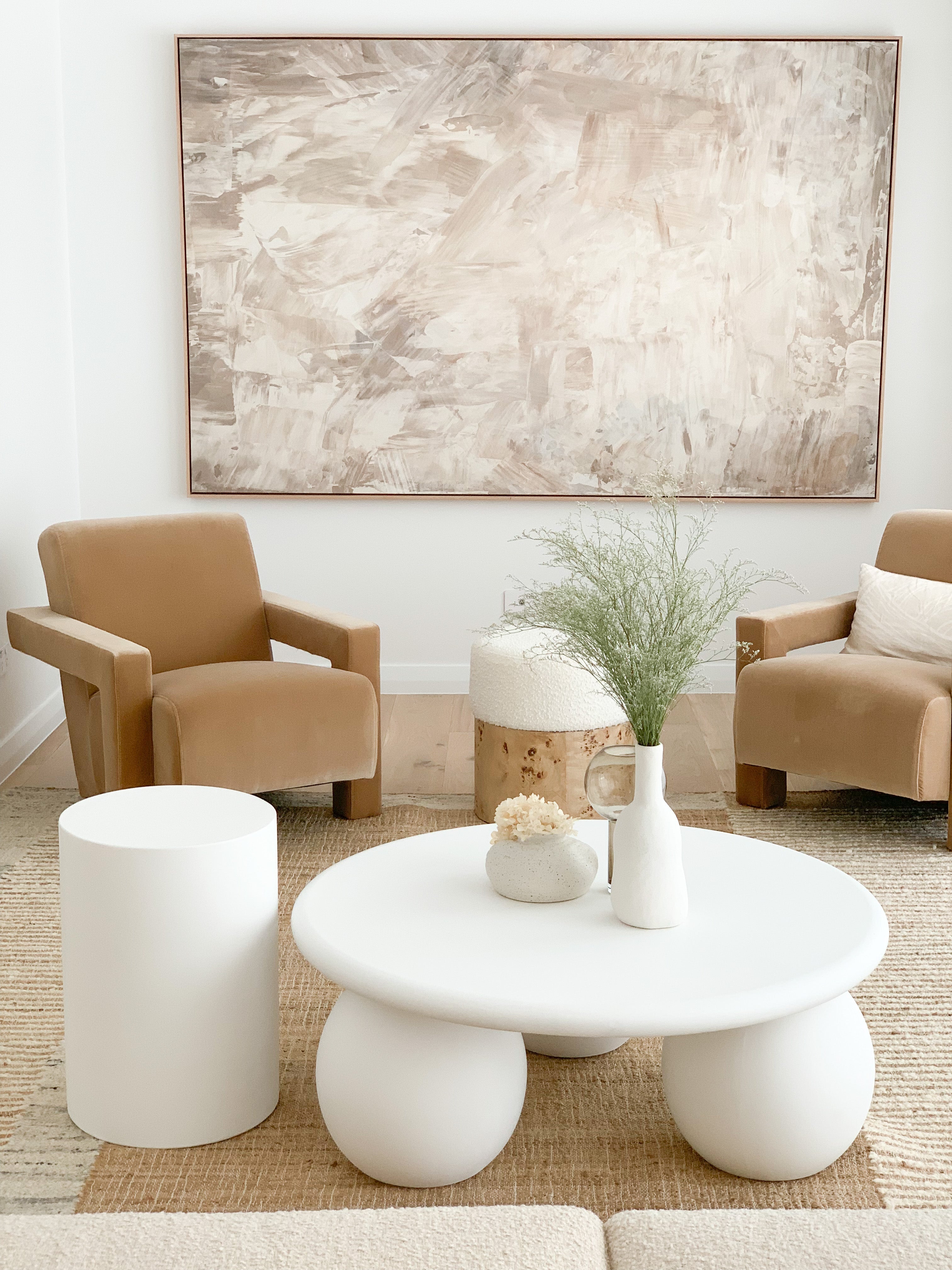 Priscilla-Curve Coffee Table - Pure White Concrete