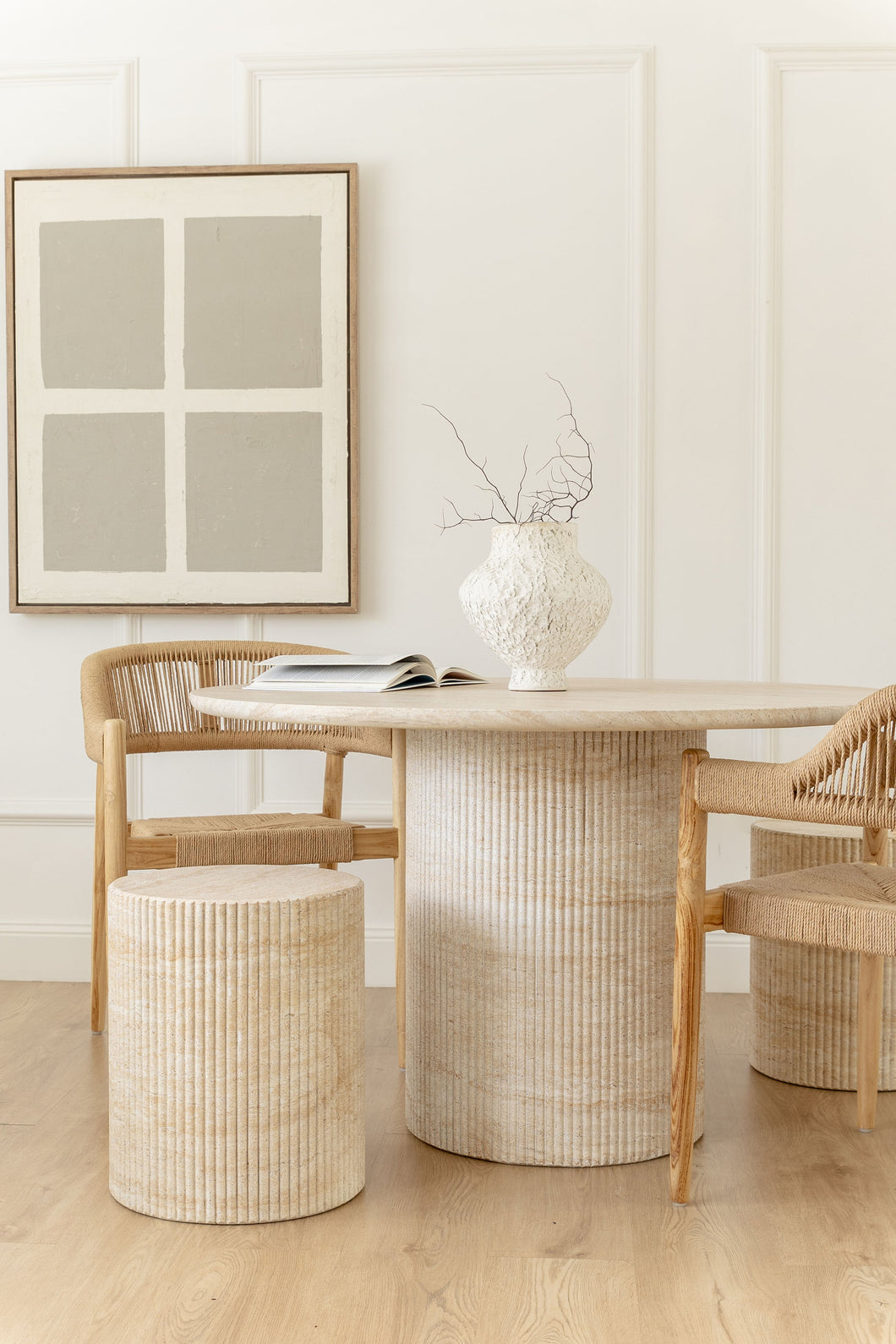 The “Amore” dining table - travertine