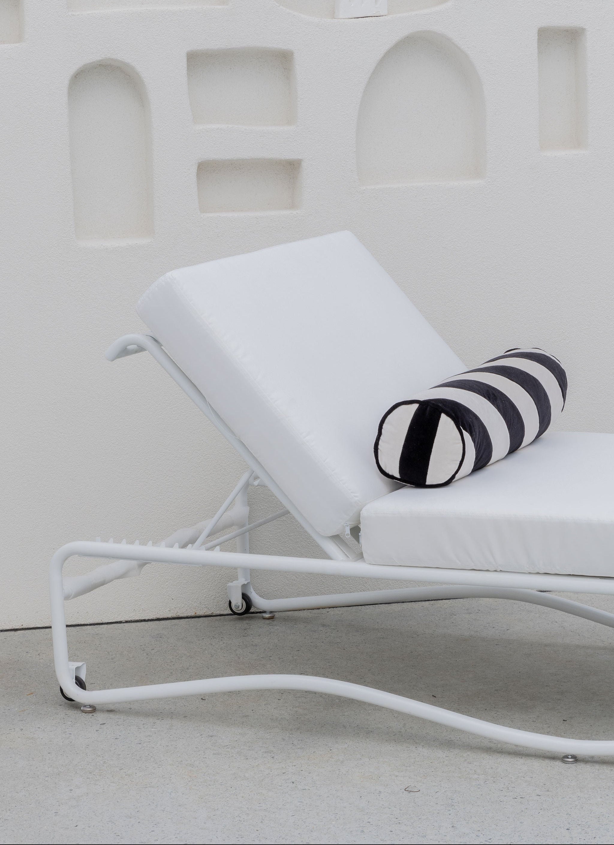 Aurora Sun Bed - Pure White