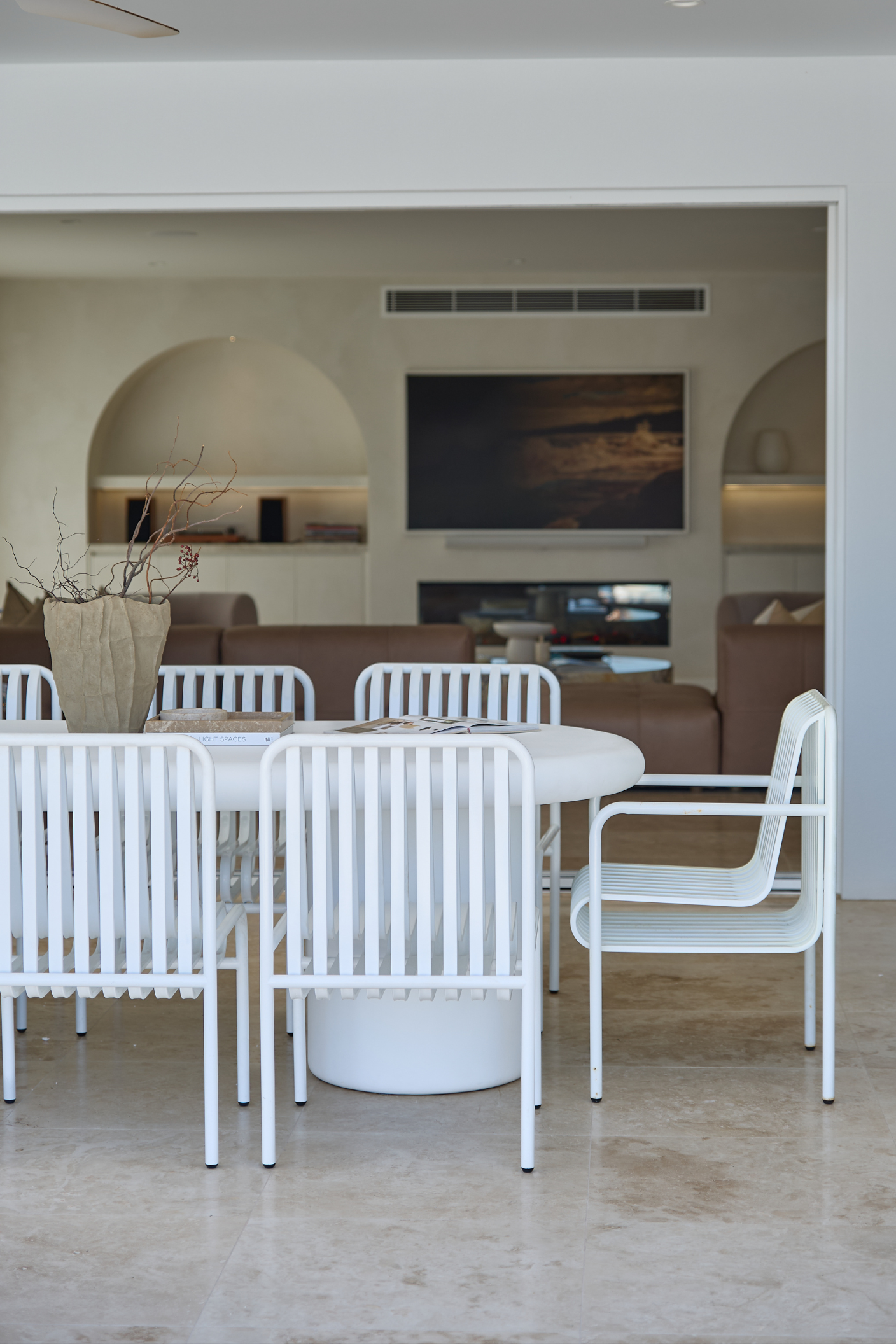 Aurora Arm Dining Chair - Pure white - Outdoor