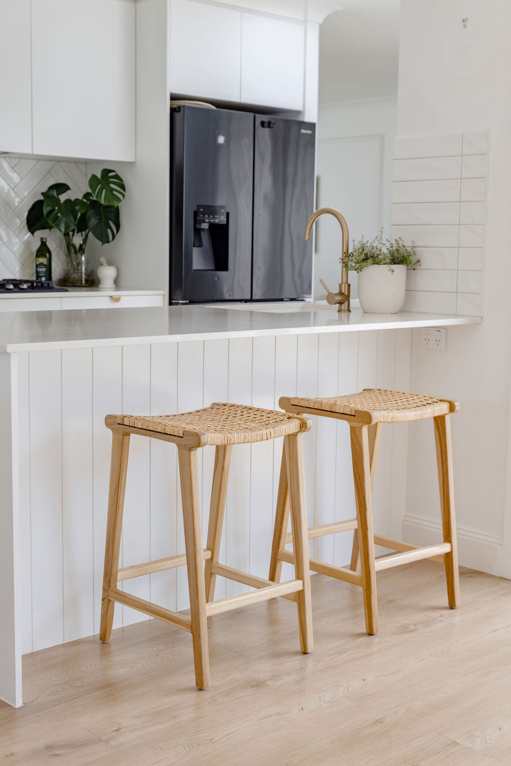 The Amira counter stool - backless