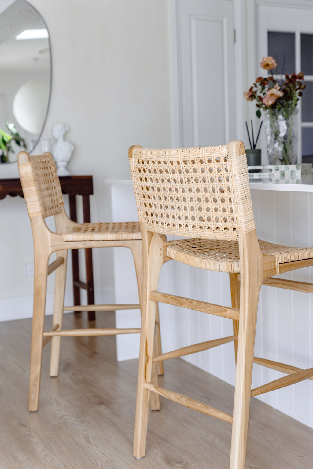 The Amira counter stool with back rest