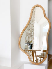 Viktoria Mirror