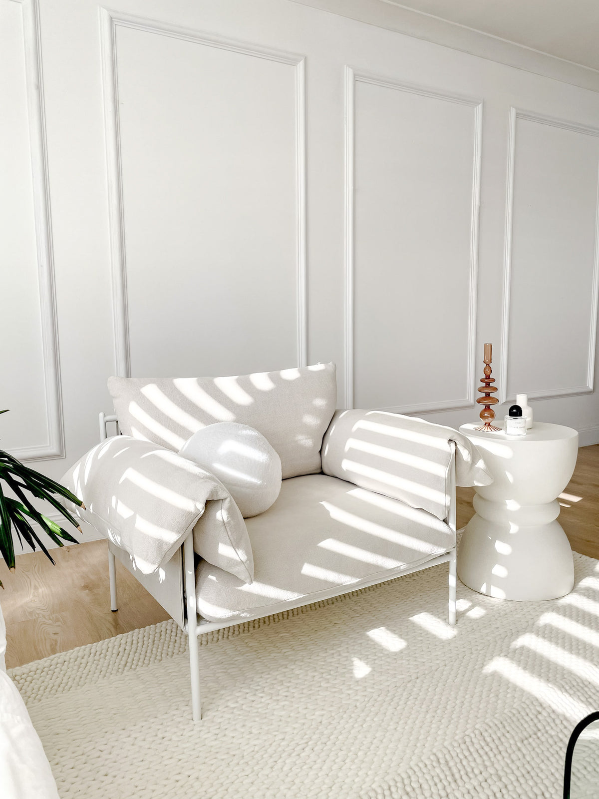 Side Table Pure Hourglass Side Table - Pure White Concrete – P&R Styling