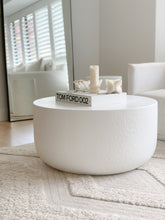 Load image into Gallery viewer, The Curve coffee table - pure white ripple concrete
