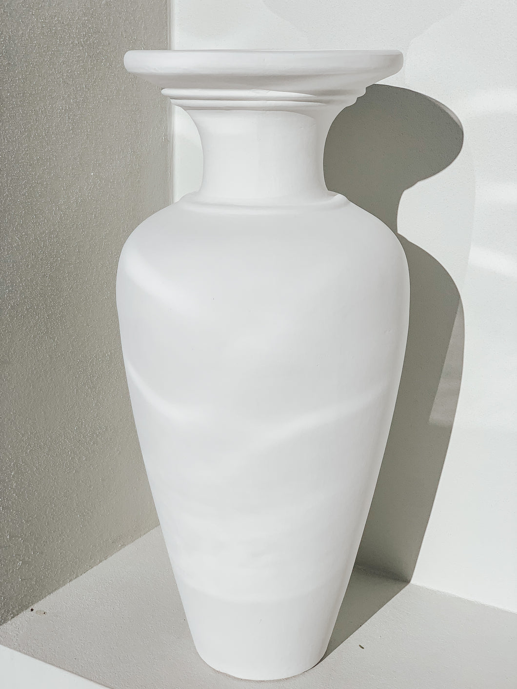 The “Sohl” Long Neck Urn
