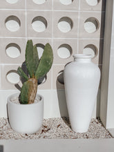 Load image into Gallery viewer, The “Dharma” No Handle Urn - (pre order 12-14 weeks)
