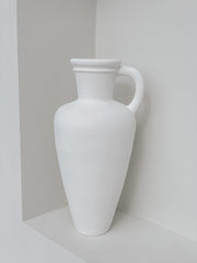The “Unica” Single Handle Urn