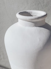 Load image into Gallery viewer, The “Dharma” No handle urn
